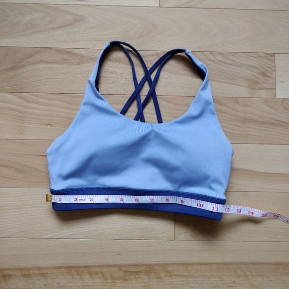 i.Five cross-strap sports bra - Picture 3 of 6